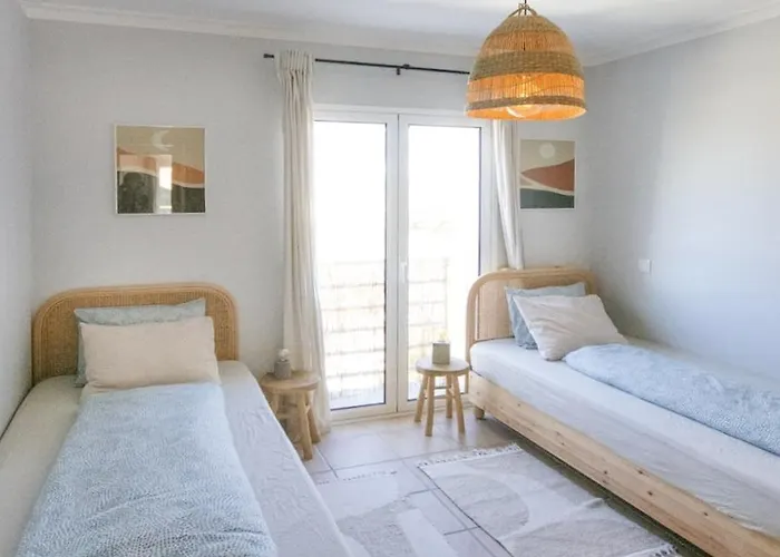 Arrifana Hideaway - Beautiful Seaview Bicas